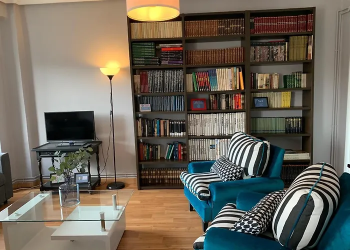 Sg La Casa De La Catedral Vut47-240 * Valladolid